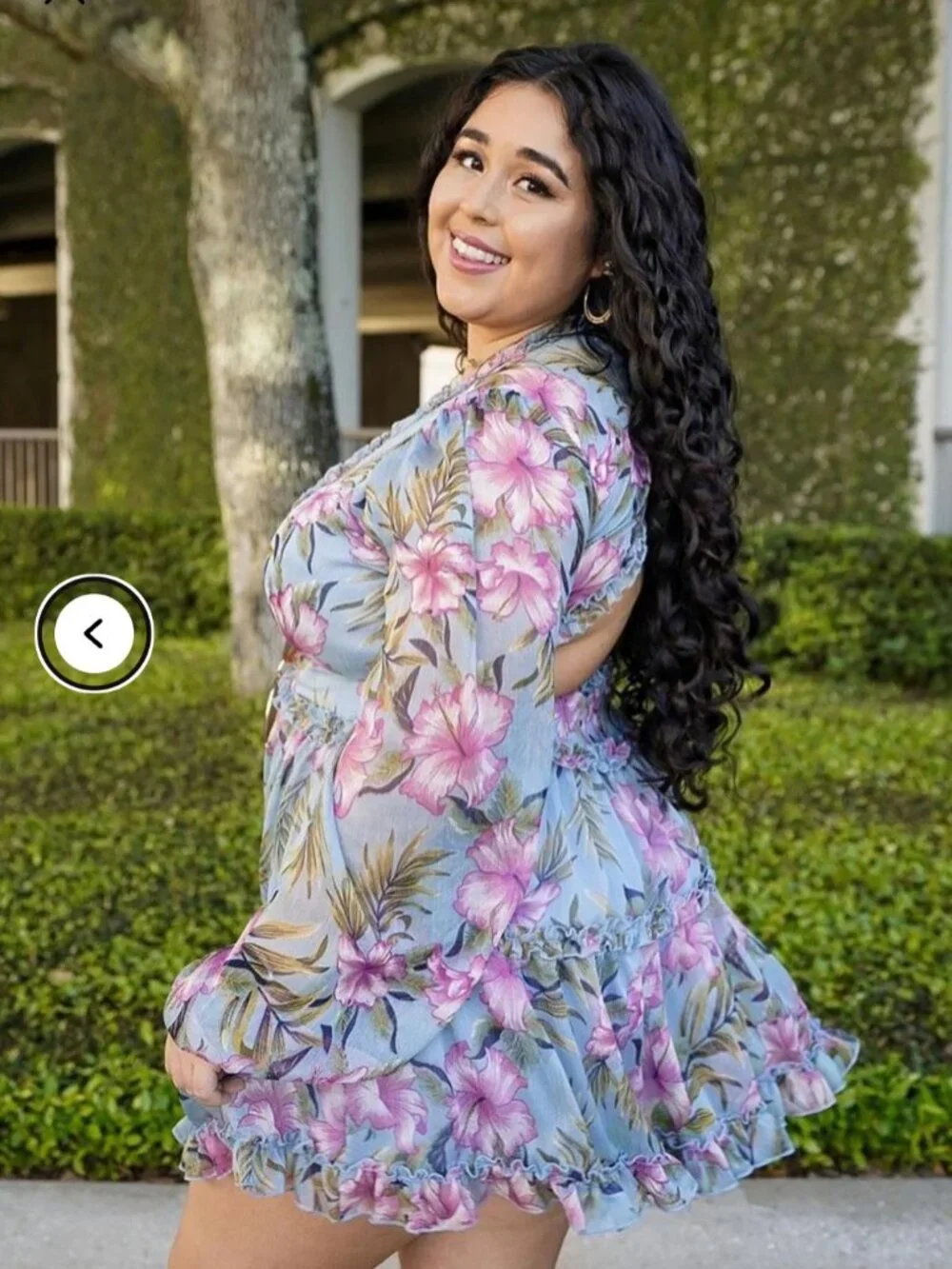 Plus size Ruffles mini dress - Picture 3 of 6